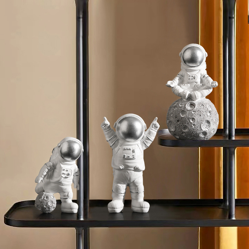 3-piece Nordic Astronaut figurines in resin, modern home decor, table ornaments, mononaut figure