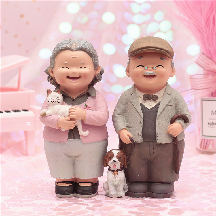 Love is accompanied by a leisurely old man, old lady,  creative decorations ornaments