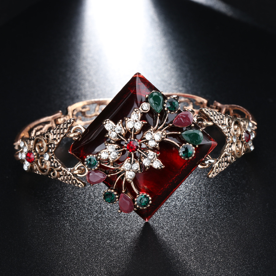 Bracelet for women green, vintage jewelry, antique gold color, turkish party bracelets jewelry