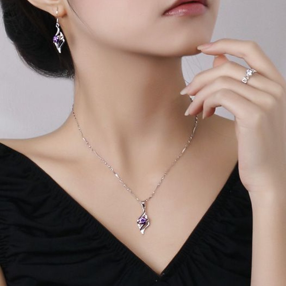 925 Sterling Silver Women's Fashion Jewelry Crystal Zircon Hollow Heart Pendant Necklace