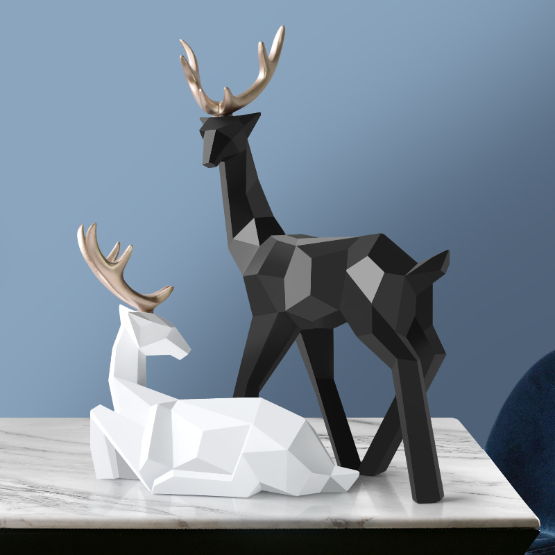 Resin Reindeer Statue Decoration, Resin Sculpture, Scandinavian Home Decoration Decoration