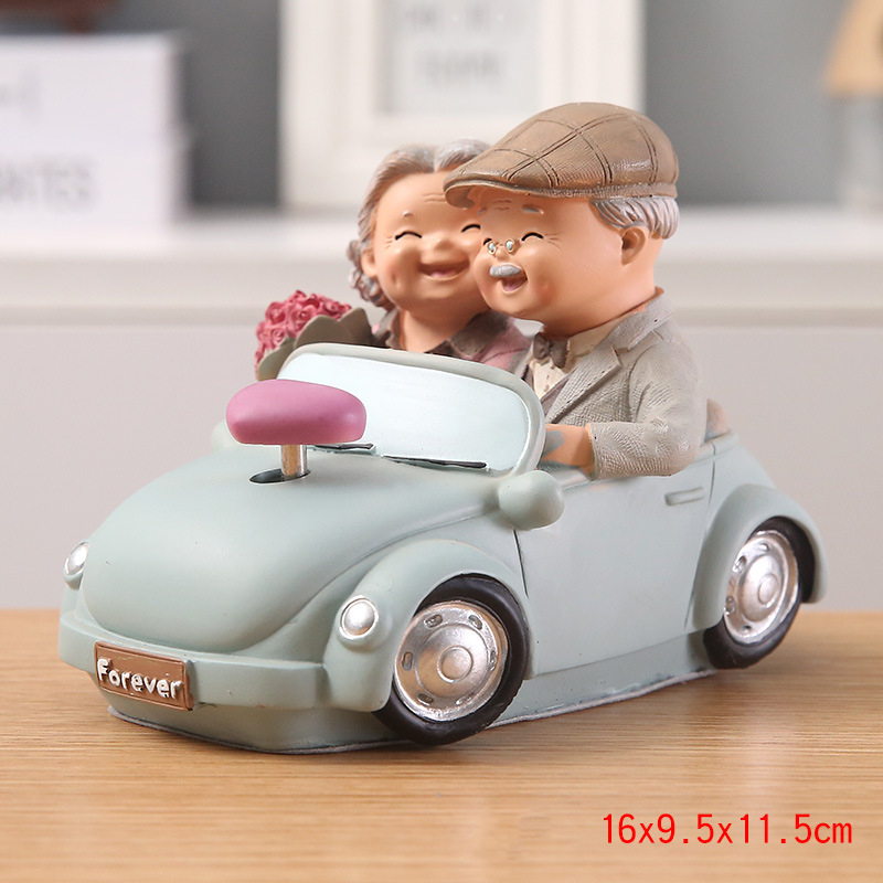 Love is accompanied by a leisurely old man, old lady, night light, creative decorations ornaments
