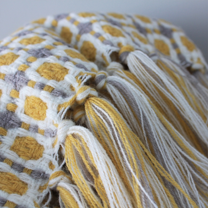 Pastoral Style Sofa Blanket Knitted Throws Simple Design Yellow Check Pattern Blanket Home Textiles