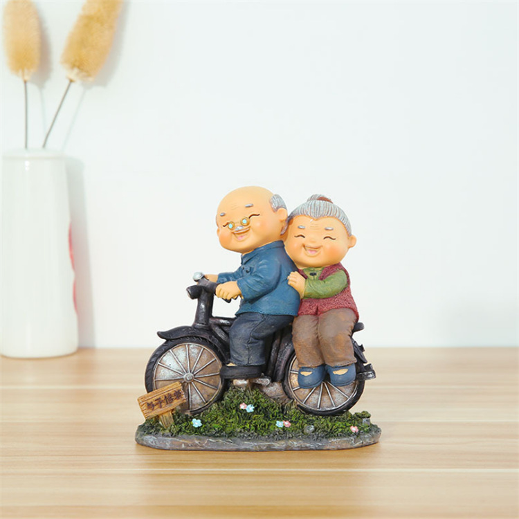 Creative old lady decorations wedding anniversary Christmas birthday resin decorations ornaments