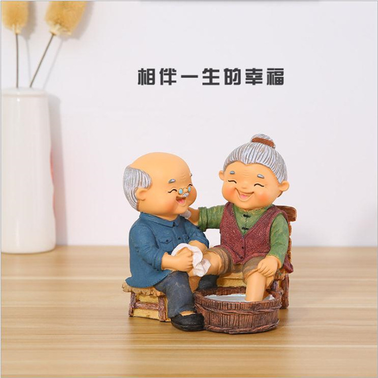Creative old lady decorations wedding anniversary Christmas birthday resin decorations ornaments