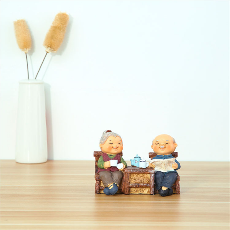 Creative old lady decorations wedding anniversary Christmas birthday resin decorations ornaments