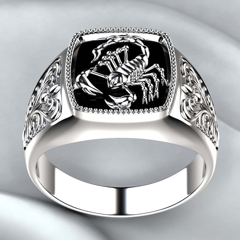 Men's enamel ring, European and American model, retro poison scorpion creative jewelry, punk style