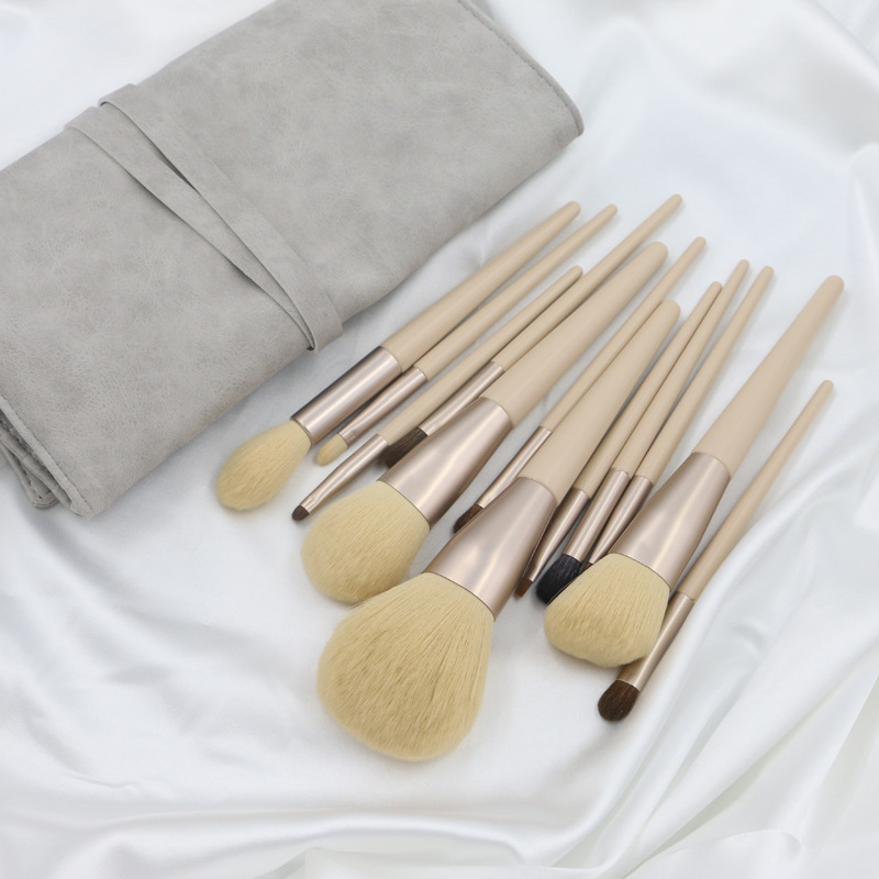 12Pcs Makeup Brushes Set Animal Hair Corn Silk Eye Shadow Brush Cosmetic Brush Set