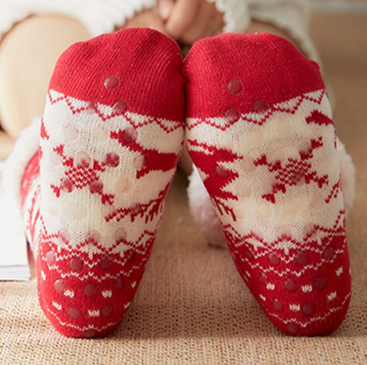 Warm Winter Christmas Style Elk Snowflake Pattern Plus Velvet Thicken Home Sleep Socks Tube Socks