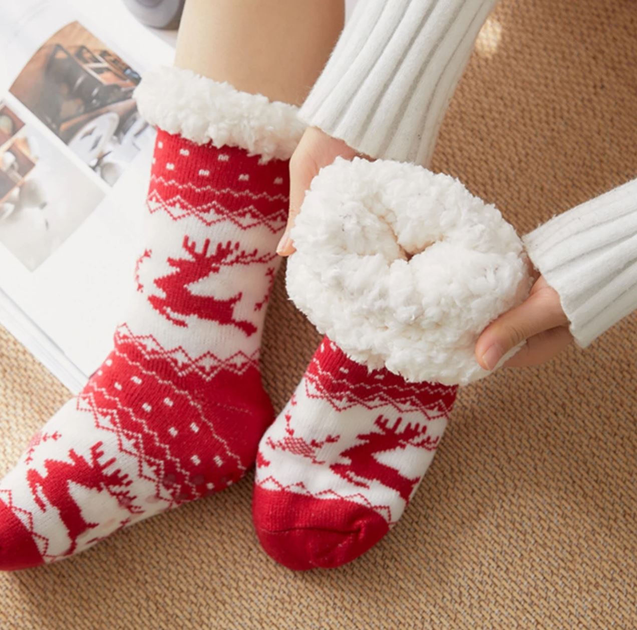 Warm Winter Christmas Style Elk Snowflake Pattern Plus Velvet Thicken Home Sleep Socks Tube Socks